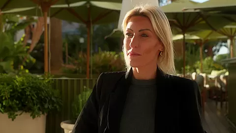 Anouk discovers Didi’s sexual fury!