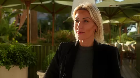 Anouk discovers Didi’s sexual fury!