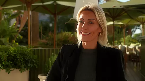 Anouk discovers Didi’s sexual fury!