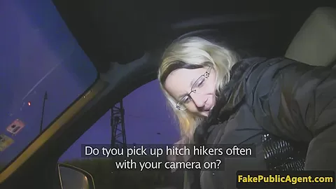 Amateur eurobabe nailed on cars tailgate
