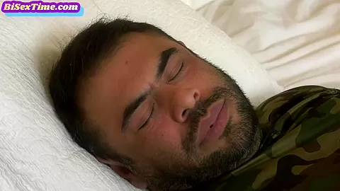 Bisexuals enjoy penetrating horny bae in threway fuck