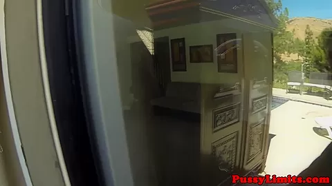 Jogging skank roughly pussypounded by maledom