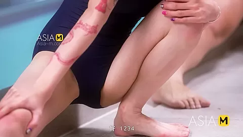 ModelMedia Asia-Slutty Women's Swimming Team-Yue Ke Lan-MD-0242-Best Original Asia Porn Video