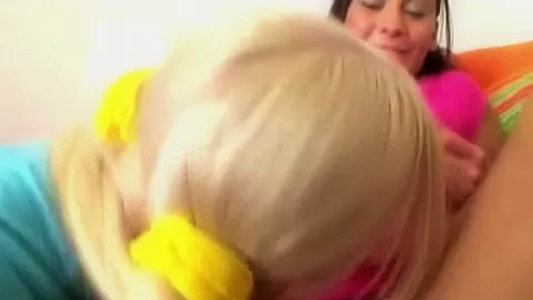 Lil Lexy Licking pussy and fingering
