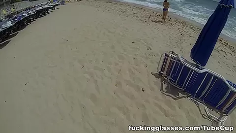 Fucking random vacation hottie