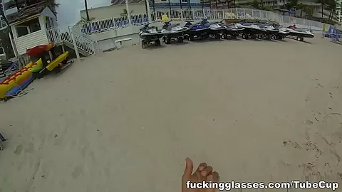Fucking random vacation hottie