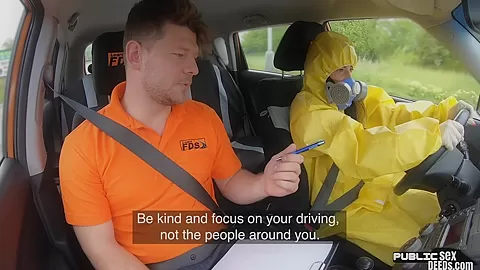 Ballslicking babe fucked outdoor in the car of instructor