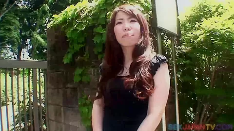 My Neighbor's Hot Asian Wife: Chillin' With Pretty Rie