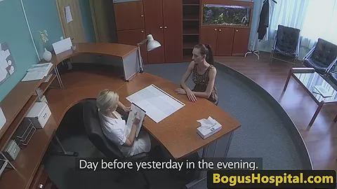 Euro nurse pussyfingering busy patient