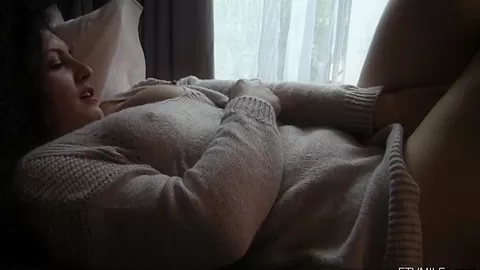 Flirty Show Off - FTVMILFs