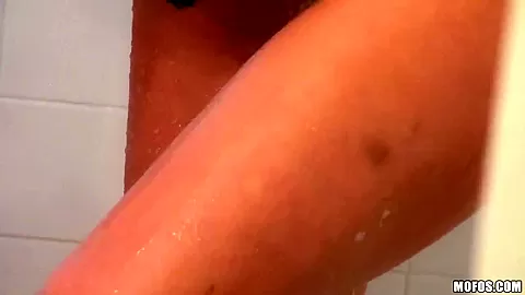 Vanessa X washes away the sudsy foam from her artichoke