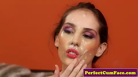 Fingered wifey double facialized in threesome