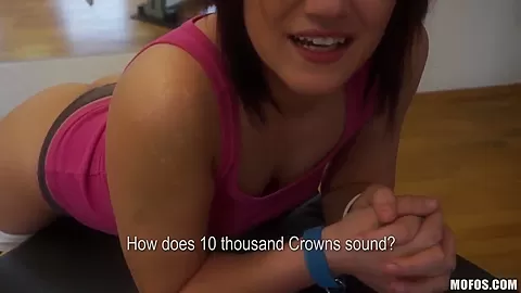 Sporty amateur girlie is sucking her BF's dick