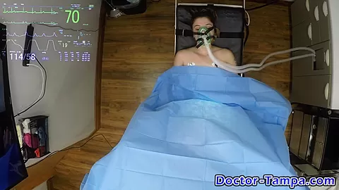 A Journey Into The Mind - Lainey - Part 1 of 3 - CaptiveClinic