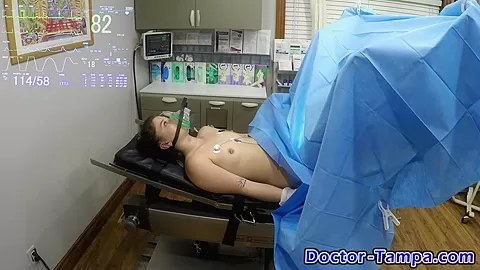 A Journey Into The Mind - Lainey - Part 1 of 3 - CaptiveClinic