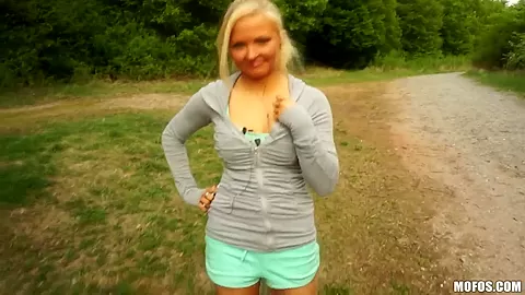 Exhibitionist blonde shows itts out on trail