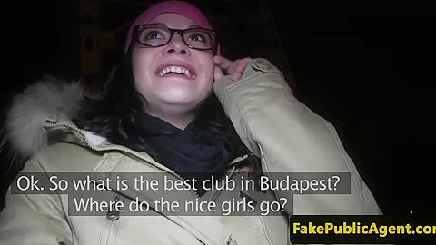 Pickedup euro amateur gives head in public
