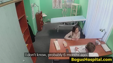 Amateur euro sprayed cumonpussy by doctor