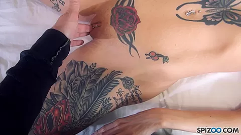 Annabell Peaks Massage Parlor - Spizoo
