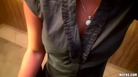 Marie Getty doesn't mind earning money by making blowjob
