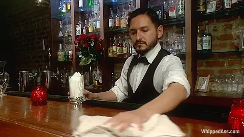 The Lounge Singer And The Thieving Waitress