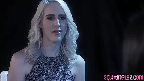 Squirting dykes love making pussies wet in threesome