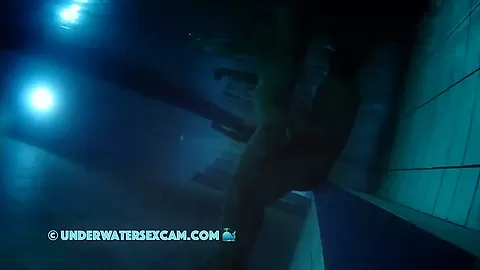 Vintage Underwater Fucking In The Sauna Pool At Night