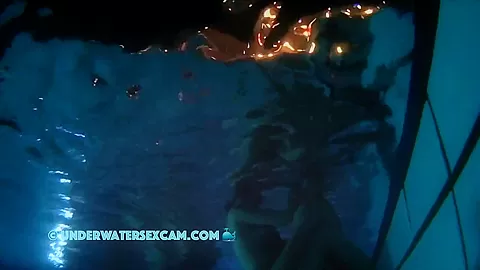 Vintage Underwater Fucking In The Sauna Pool At Night