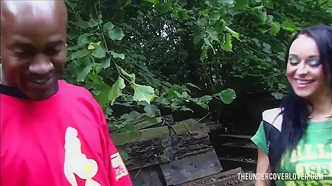 Found a lost teen 18+ in the woods