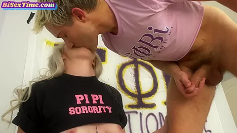 Tattooed perkyboobs blonde babe enjoys bisexual pussydrill