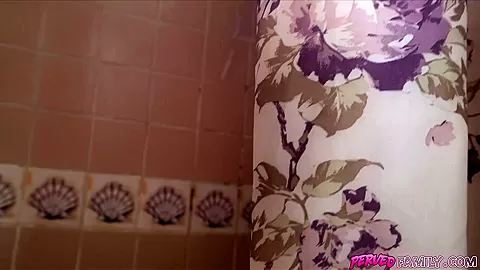 Yeah stepsis, let me feel your pussy again