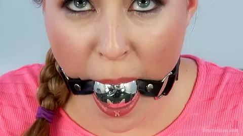 18 YEAR OLD ELECTROFUCKED SLUT