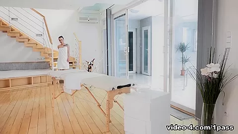 Hot Babe Orgasms At Massage Session - IFuckedHerFinally