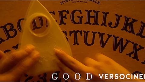 VERSO CINEMA Playing the Ouija Board