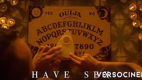 VERSO CINEMA Playing the Ouija Board