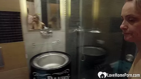 Mature lady refuses to stop sucking a schlong