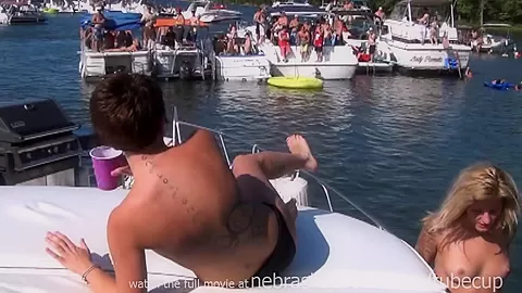 Strippers With A Gopro Filming Themselves Naked Partying