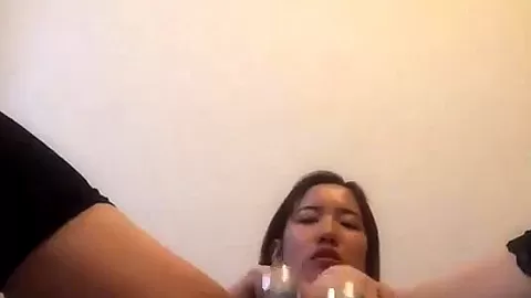Asian Cutie Masturbates