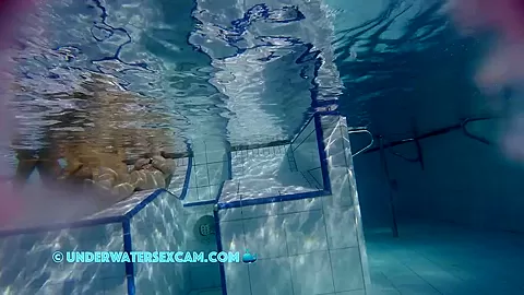 This Is What Huge Tits Look Like When They Are In The Water