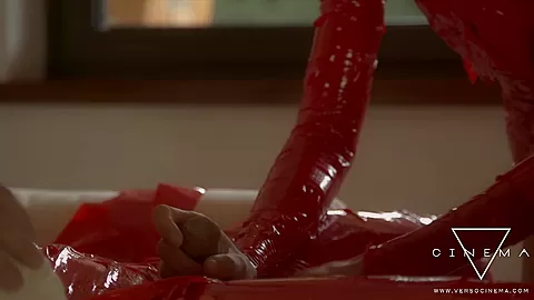 VERSO CINEMA Unwrap Me