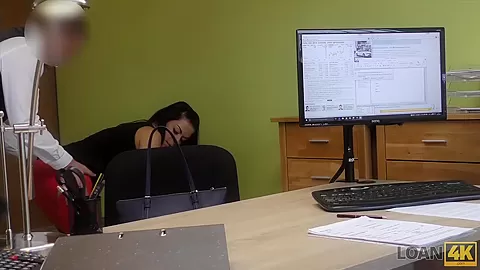 LOAN4K. Ella nunca esperó sexo por dinero en efectivo con un extraño, pero sucede