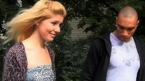 Cool outdoor fuck video with a gorgeous blonde