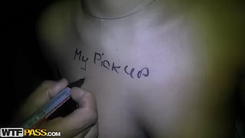 Easy-going hottie enjoys steamy pickup fuck