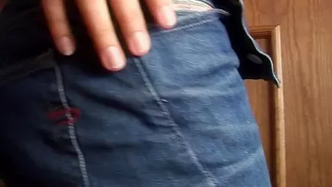 Busty teen 18+ Jenny toy pussy