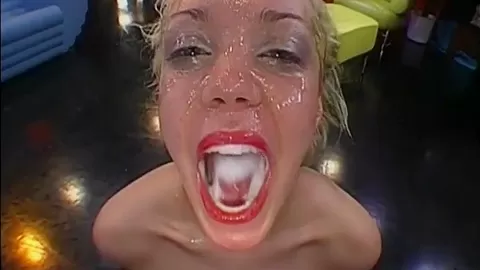 Playful teen 18+ cum girl