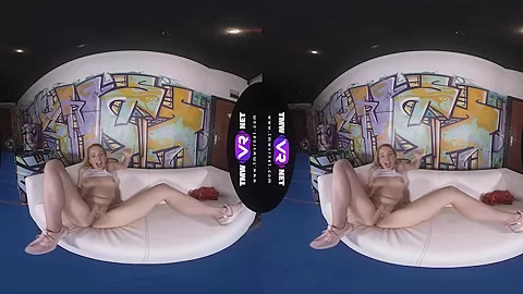 Mischell in Hottie Entertains Dude With Blowjob - TMWVRNET