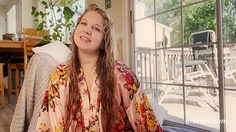 Sexy Milf Ivy Shows Us Her Masturbation Skills