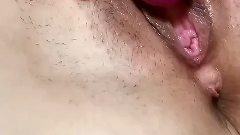 Gril Squirting And Moaning Hard!!!!