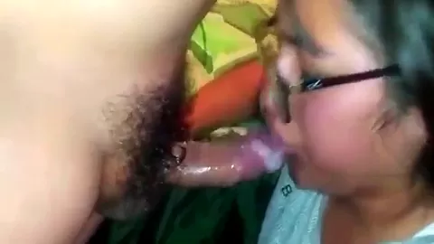 Esta Nerd Chupa Mi Polla Muy Rico Y Me Hace Correr En Su Boca (full Ver.) 5 Min