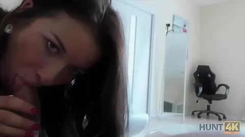 HUNT4K. Erfolgreiche Abholung und Sex für Geld mit schönen jungen Dame